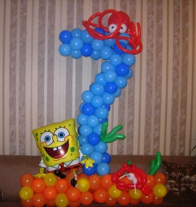 цифра ''7'' из воздушных шаров